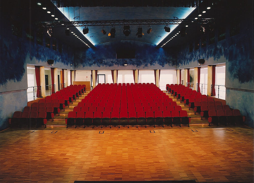 Dim-teatro-interno-2